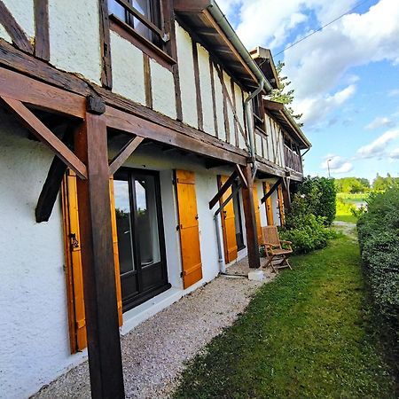 Les Fortelles Chatillon-sur-Broue Exterior foto