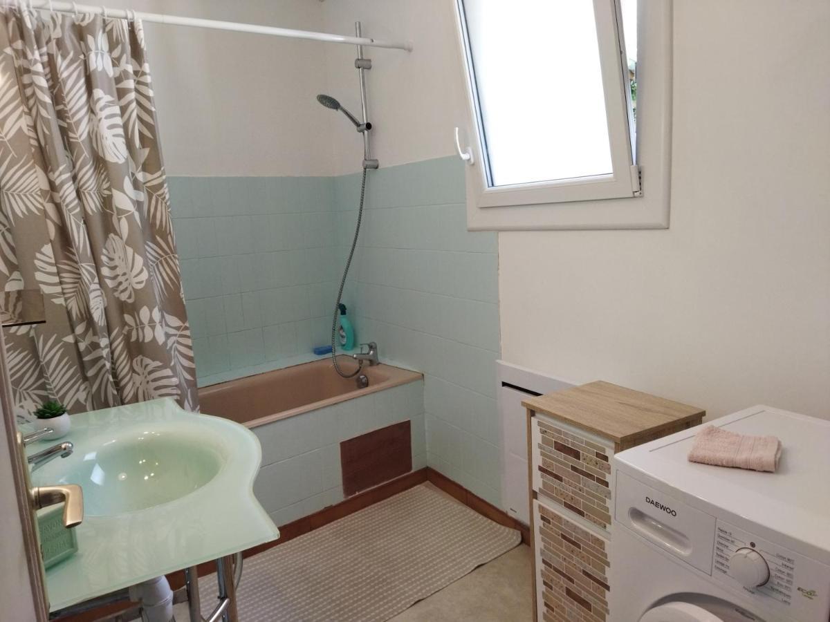 Les Fortelles Chatillon-sur-Broue Exterior foto